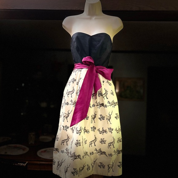 Beautiful Reindeer Print Anthropologie dress - Picture 7 of 16